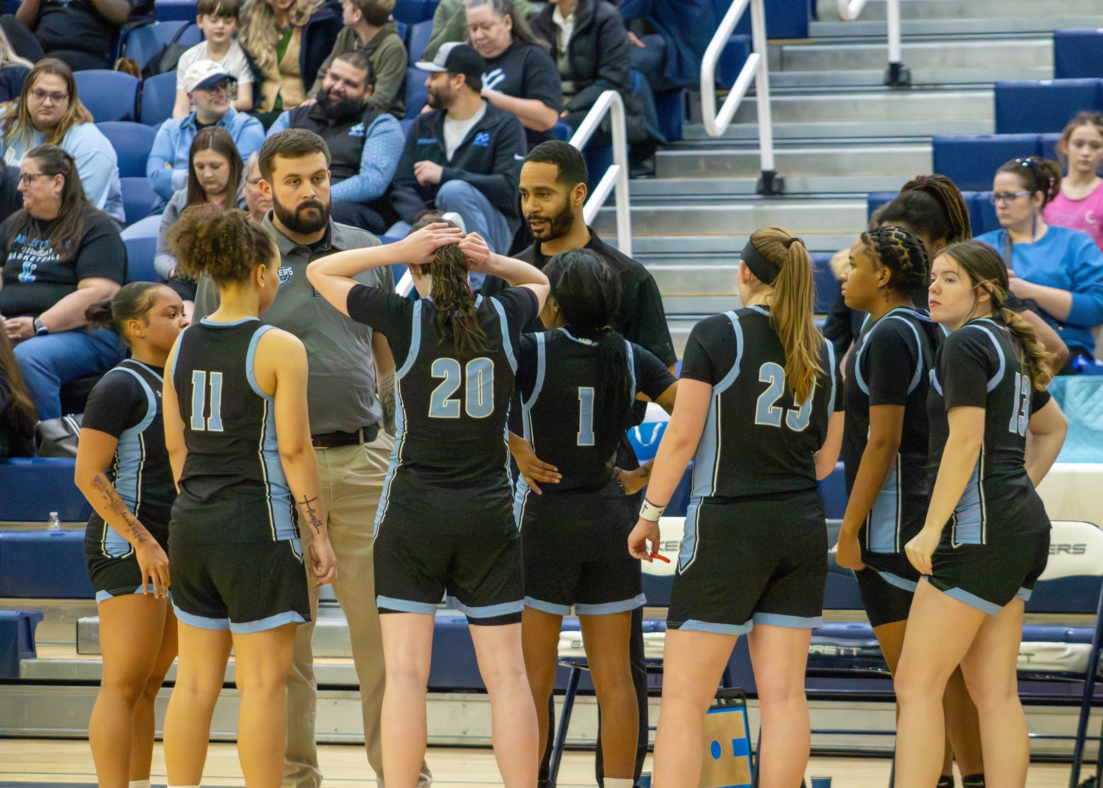 Newsome, Morton-Hall rally GC to win
